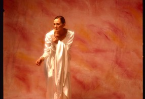 woman in white 1999
